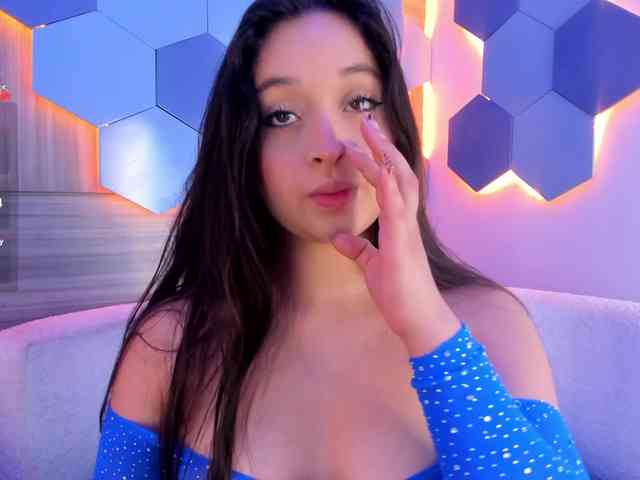MiaKay webcam