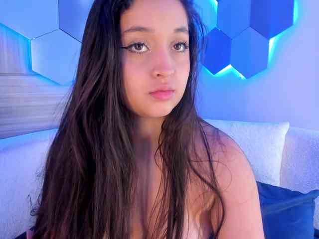 MiaKay webcam