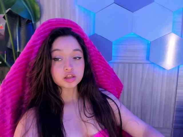 MiaKay webcam