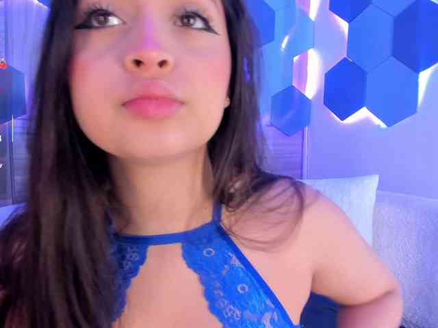 MiaKay webcam