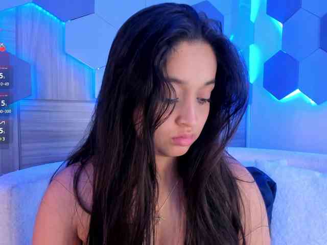MiaKay webcam