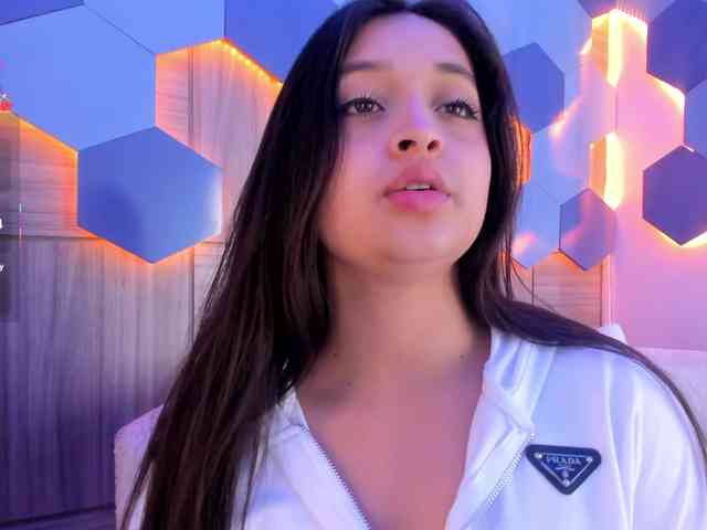 MiaKay webcam
