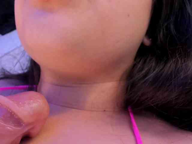 MiaKay webcam