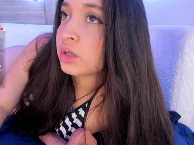 MiaKay webcam