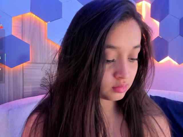 MiaKay webcam