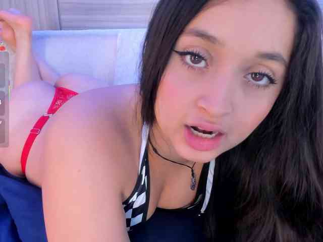 MiaKay webcam