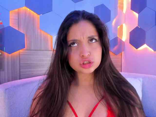MiaKay webcam
