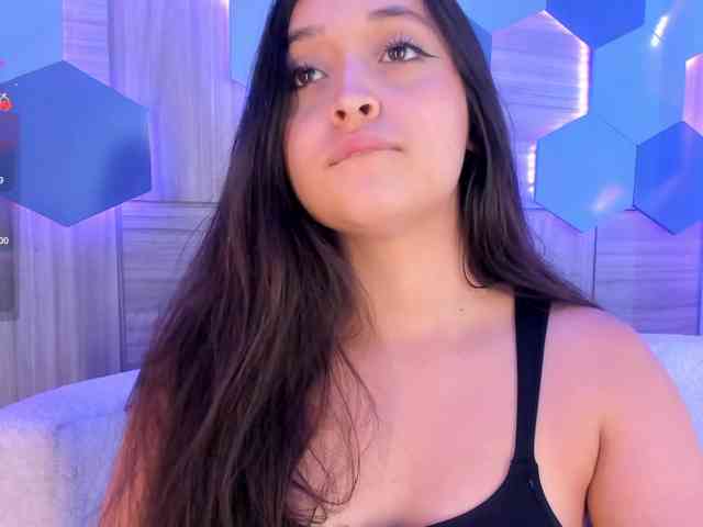MiaKay webcam