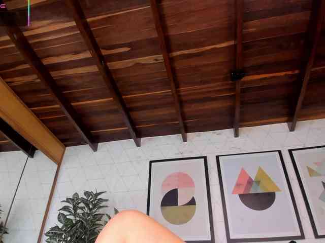 MiaKay webcam