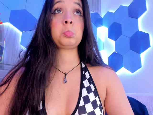 MiaKay webcam