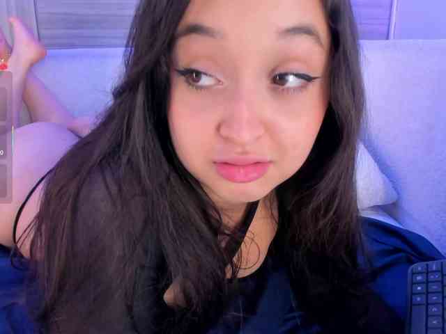 MiaKay webcam