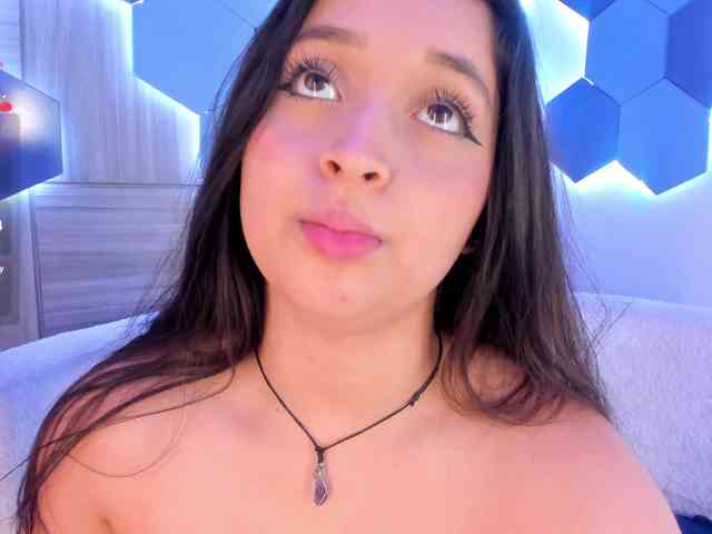 MiaKay webcam