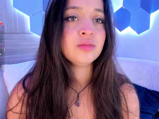 MiaKay webcam