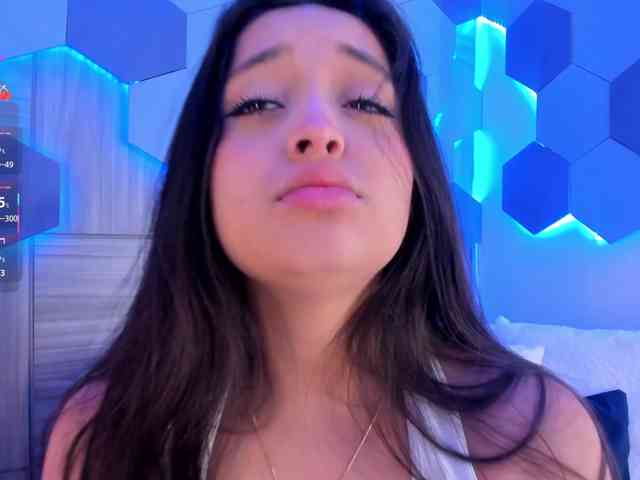 MiaKay webcam