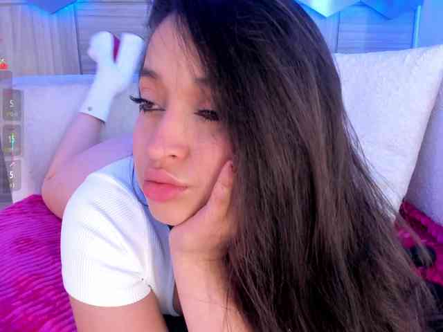 MiaKay webcam