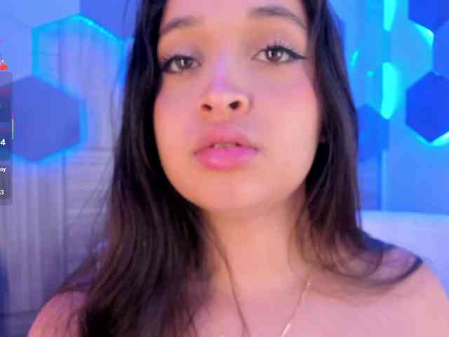 MiaKay webcam