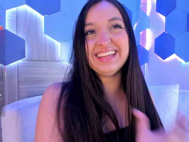 MiaKay webcam