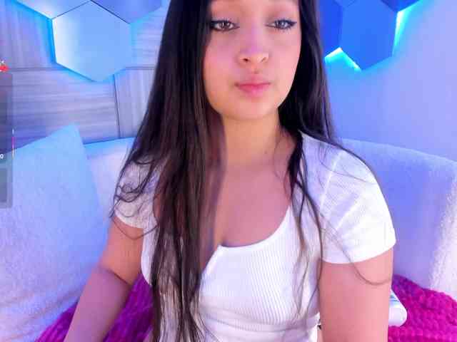 MiaKay webcam