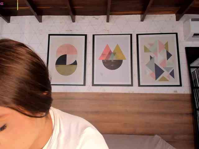 MiaKay webcam