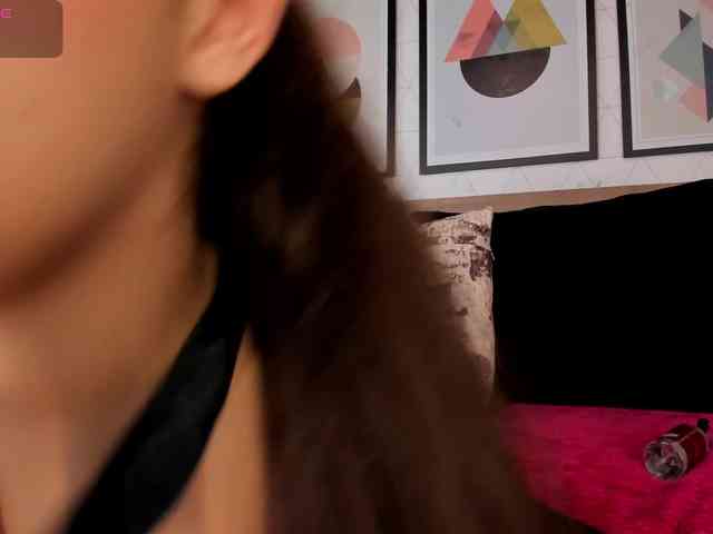 MiaKay webcam