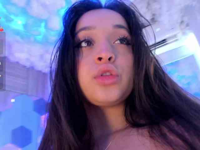 MiaKay webcam