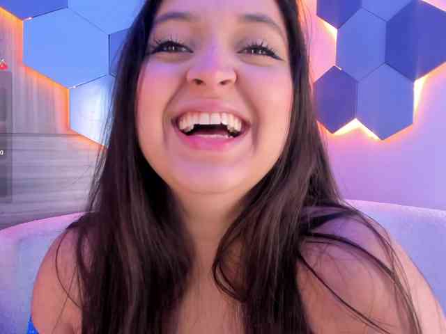 MiaKay webcam