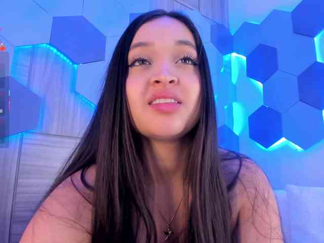 MiaKay webcam