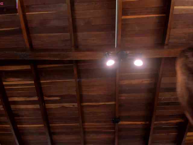 MiaKay webcam