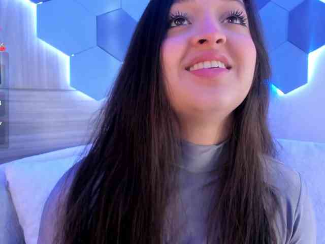 MiaKay webcam