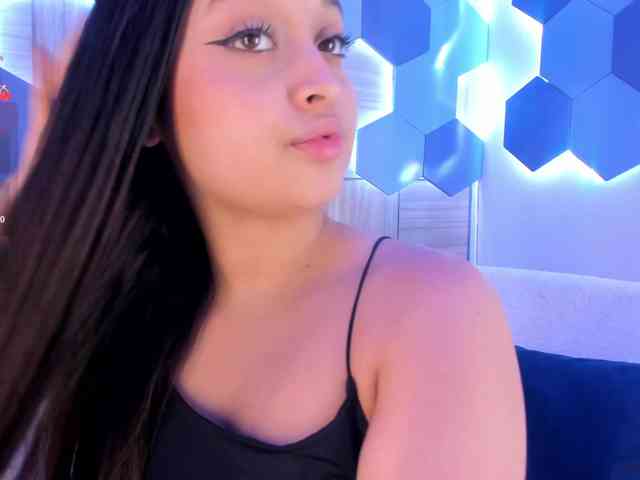 MiaKay webcam