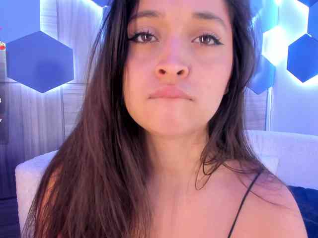 MiaKay webcam