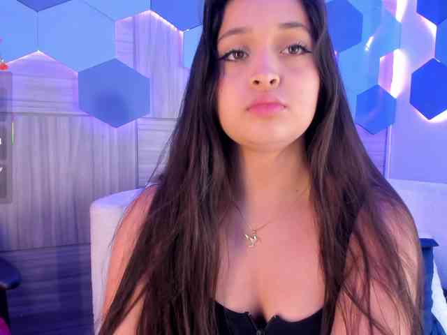 MiaKay webcam