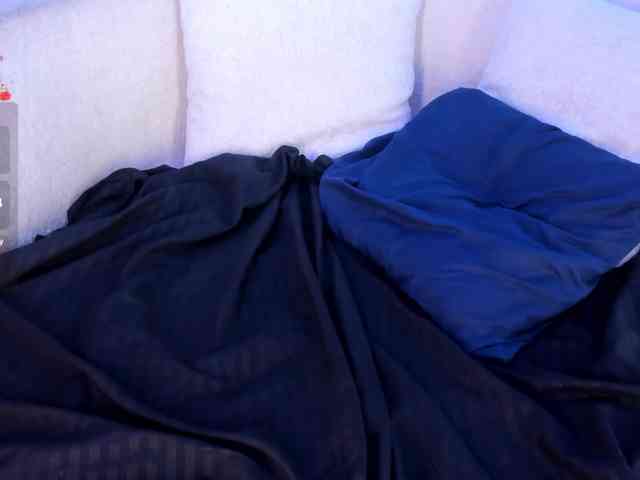 MiaKay webcam