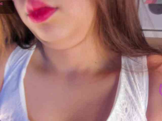 MiaKay Live Webcam on BongaCams