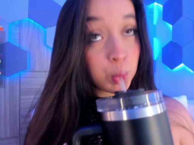 MiaKay webcam