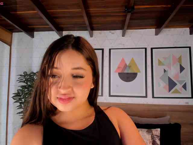 MiaKay webcam