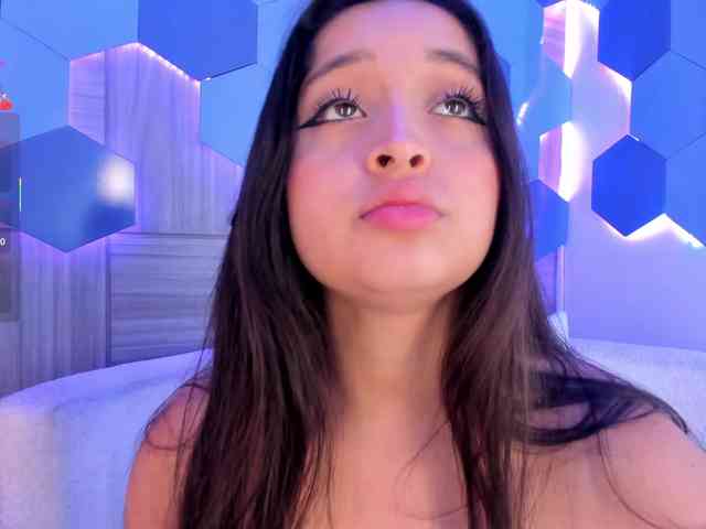 MiaKay webcam