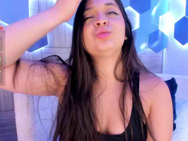 MiaKay webcam