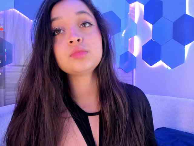 MiaKay webcam