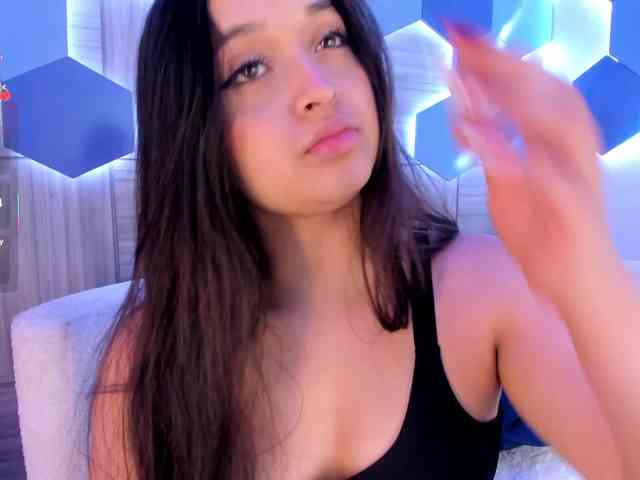MiaKay webcam