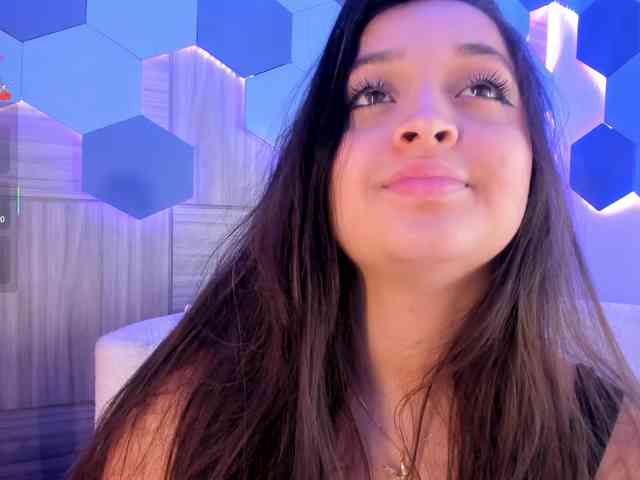 MiaKay webcam