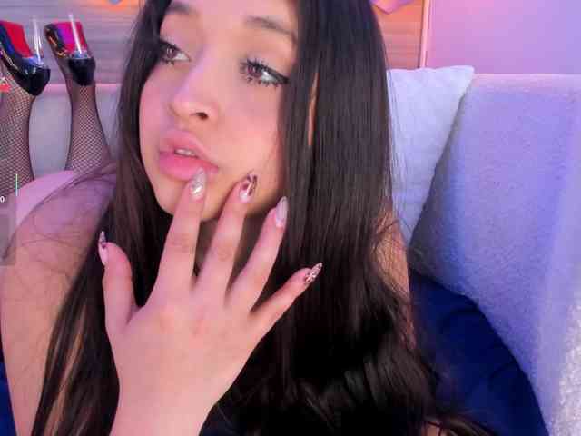 MiaKay webcam