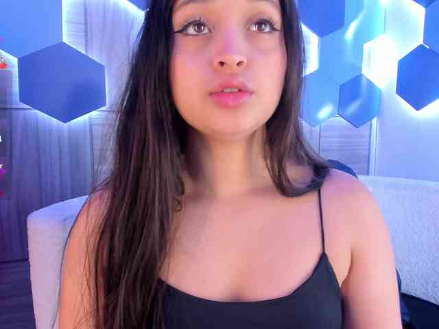 MiaKay webcam