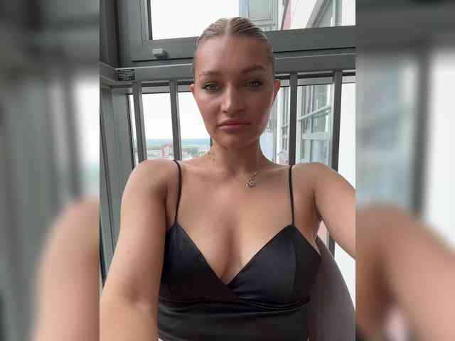 Manymoney1 webcam