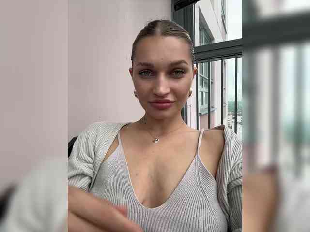 Manymoney1 webcam