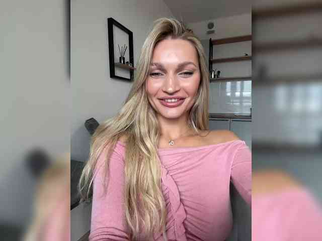 Manymoney1 webcam