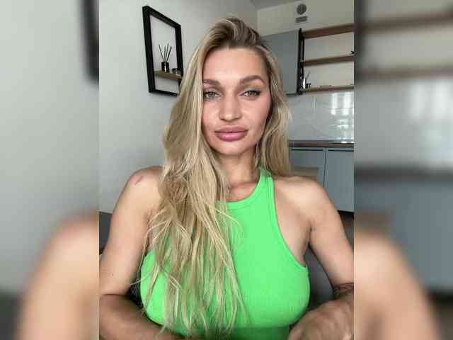 Manymoney1 Live Webcam on BongaCams