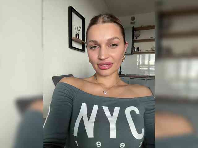 Manymoney1 webcam