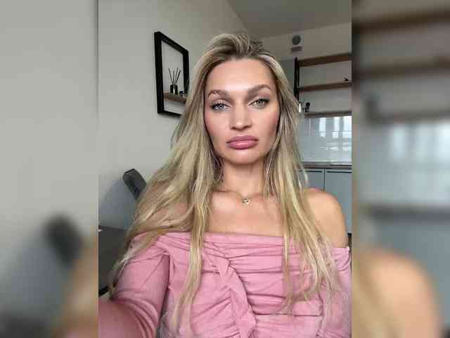 Manymoney1 webcam