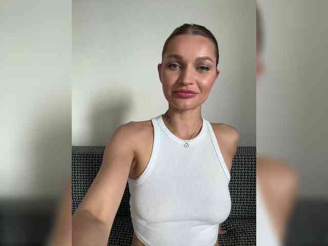 Manymoney1 webcam